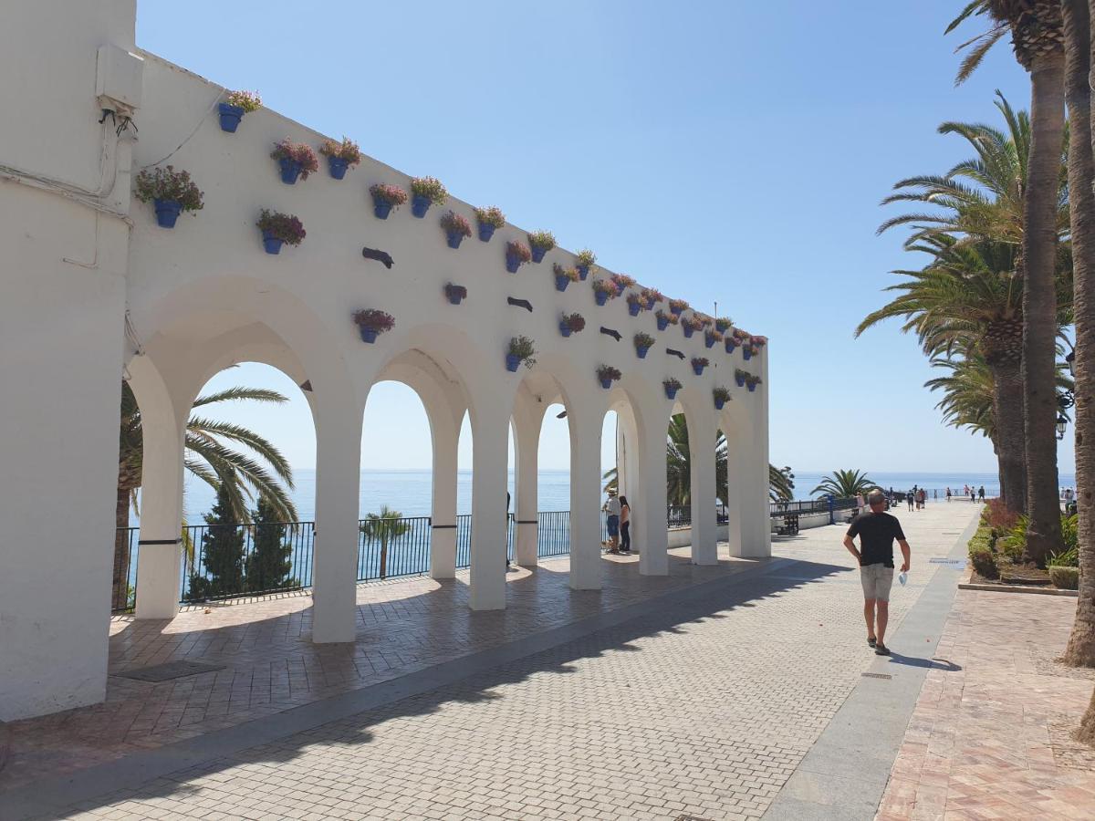 Brisamar Apartment Torrox Bagian luar foto